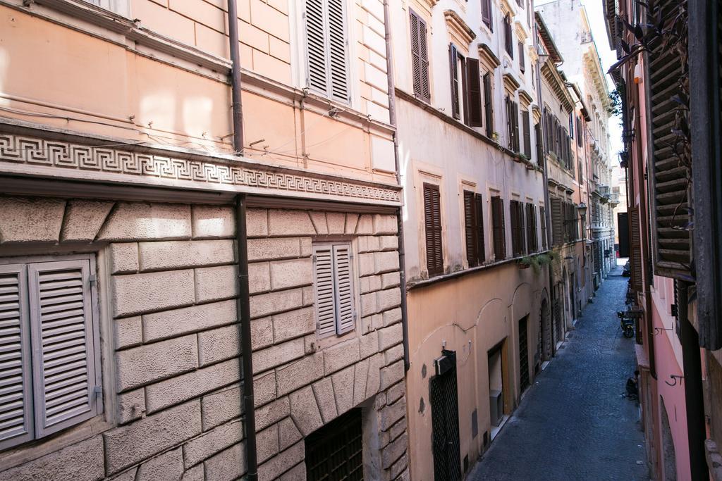 Vicolo Vecchio 59 Rome